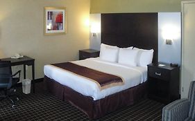 Quality Suites Downtown Windsor